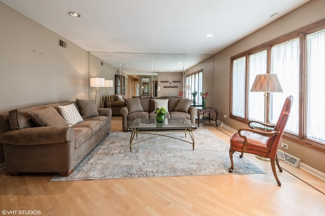 10901 W 131st St, Orland Park, IL 60467 - living room with wood finished floors and recessed lighting