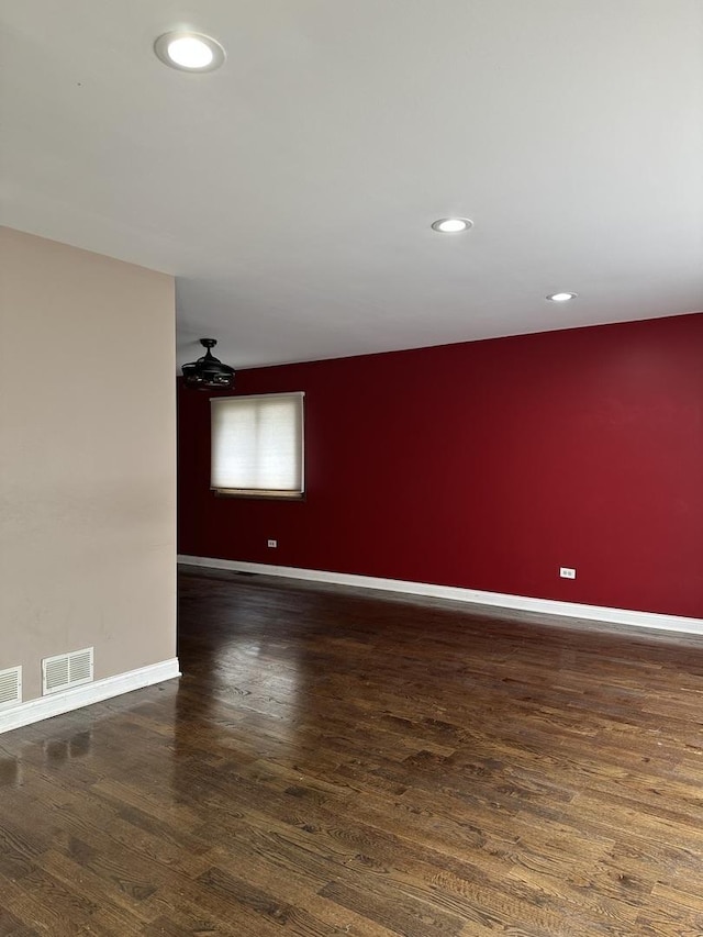 19205 Ada St, Lansing, IL 60438 - spare room featuring wood finished floors, baseboards, and recessed lighting