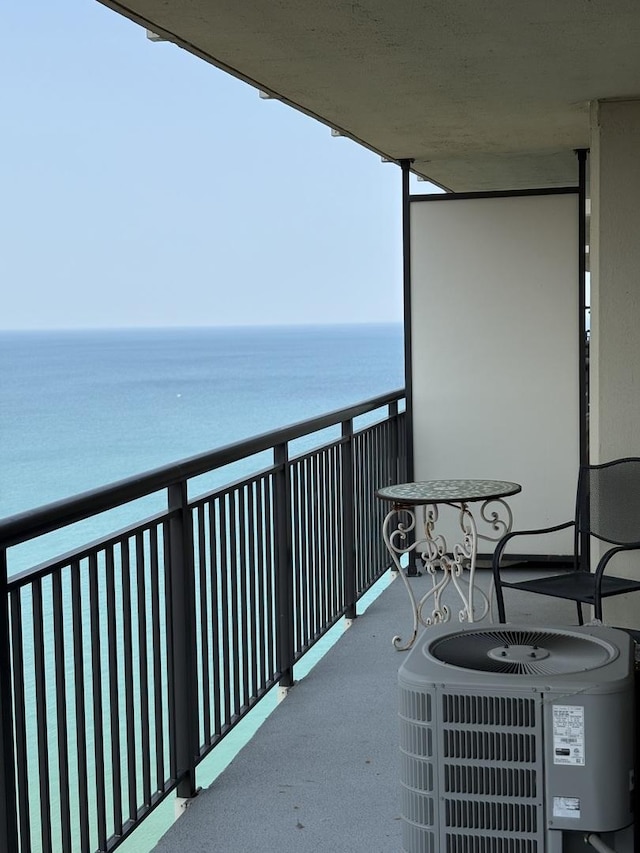 6007 N Sheridan Rd Unit 24H, Chicago, IL 60660 - balcony with a water view