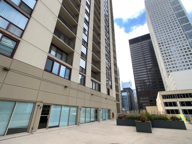 200 N Dearborn St Unit 2006, Chicago, IL 60601 - view of building exterior