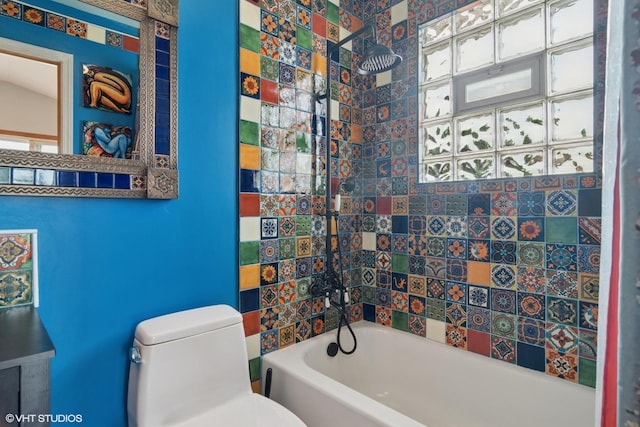 7032 W 63rd Pl, Chicago, IL 60638 - bathroom featuring plenty of natural light and bathing tub / shower combination