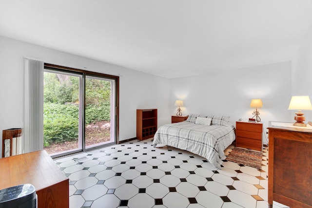 410 N Bradley Rd, Mettawa, IL 60045 - bedroom with light floors
