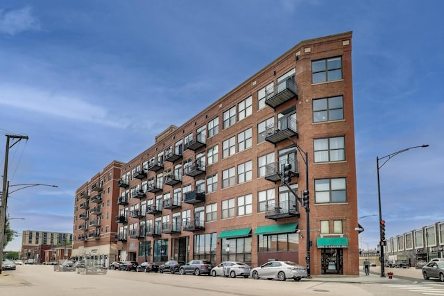 2310 S Canal St Unit 401, Chicago, IL 60616 - view of apartment building / complex