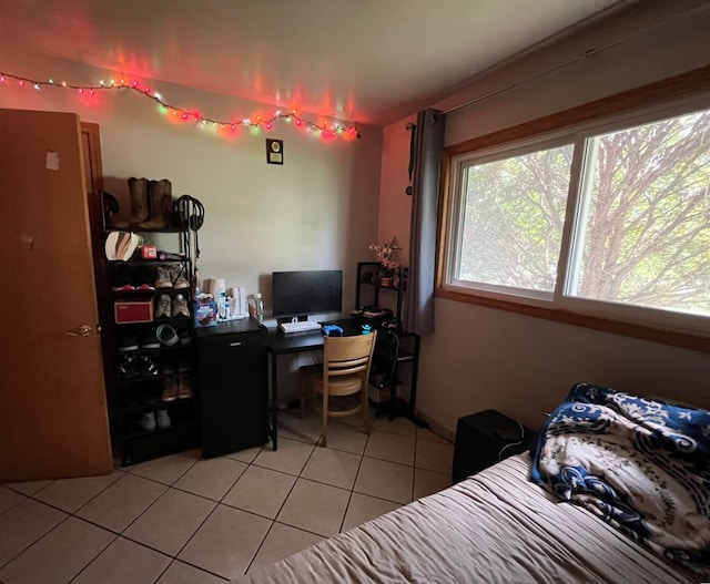 2 Mildred Ave, Glen Ellyn, IL 60137 - bedroom with light tile patterned floors and an office area