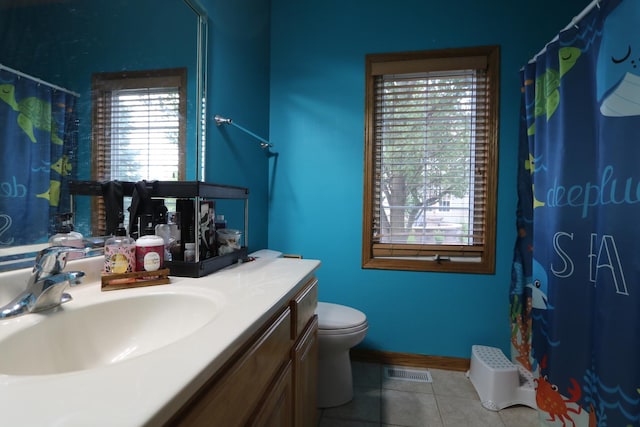 1053 Sycamore St, Beecher, IL 60401 - bathroom featuring tile patterned floors, vanity, plenty of natural light, and a shower with curtain