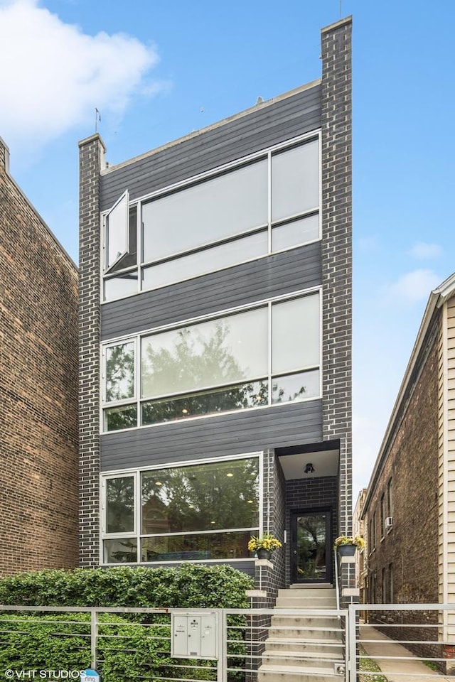 874 N Marshfield Ave Unit 1, Chicago, IL 60622 - view of front of home