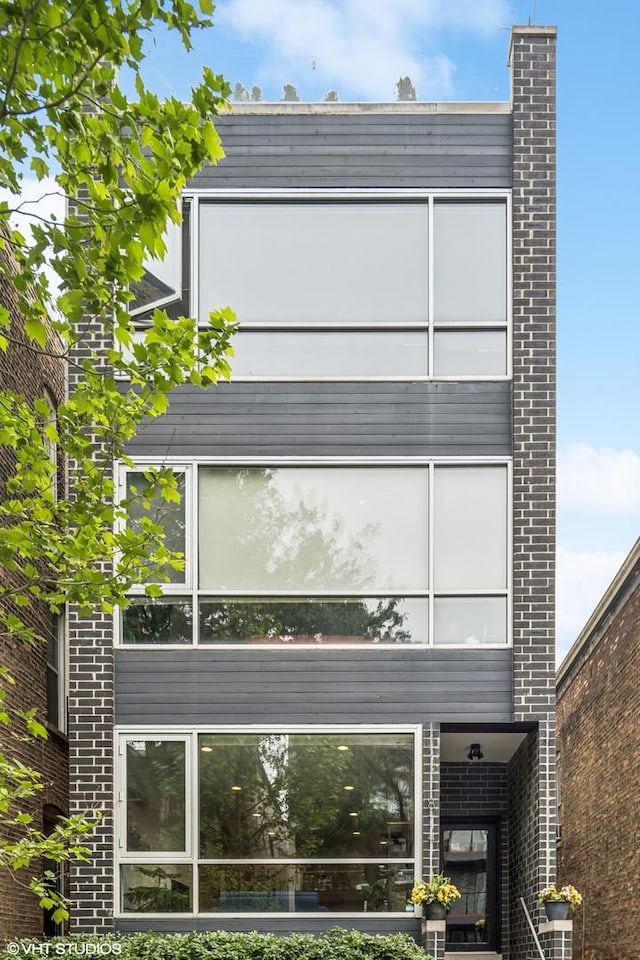 874 N Marshfield Ave Unit 1, Chicago, IL 60622 - rear view of house