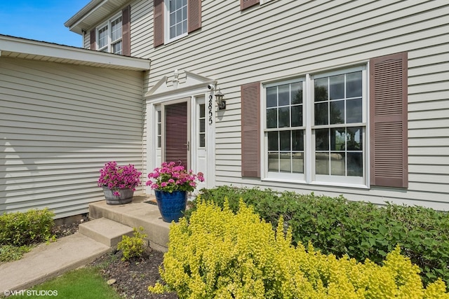 2855 Weld Rd, Elgin, IL 60124 - entrance to property