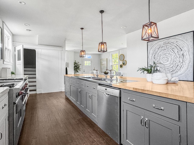 141 Loretto Ct, Wheaton, IL 60189 - kitchen with stainless steel appliances, gray cabinetry, dark wood finished floors, hanging light fixtures, and recessed lighting