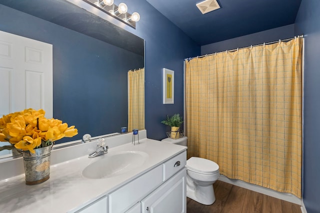 2583 Warm Springs Ln, Naperville, IL 60564 - bathroom featuring vanity, wood finished floors, and a shower with curtain