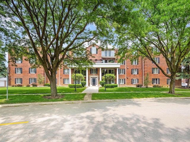 326 Park Ave Unit 21, Clarendon Hills, IL 60514 - photo 1