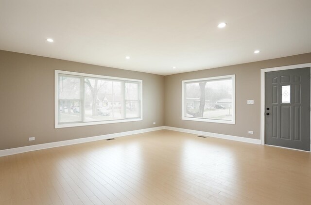 412 N Center Ave, Bradley, IL 60915 - photo 8