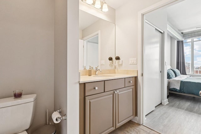 901 W Madison St Unit 1002, Chicago, IL 60607 - bathroom with ensuite bath and vanity