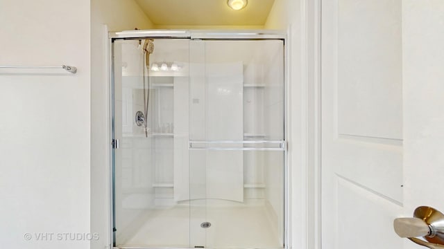3546 Kemper Dr, Woodridge, IL 60517 - full bathroom featuring a shower stall
