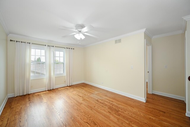 1058 Oakview Dr Unit 1058, Wheaton, IL 60187 - unfurnished room featuring a ceiling fan, light wood finished floors, and crown molding