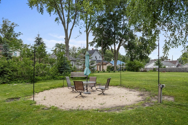 516 E Locust St, Watseka, IL 60970 - view of yard with a residential view and a patio area