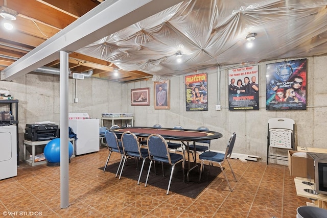 4832 Crest Ct, Waukegan, IL 60087 - dining room with washer / clothes dryer