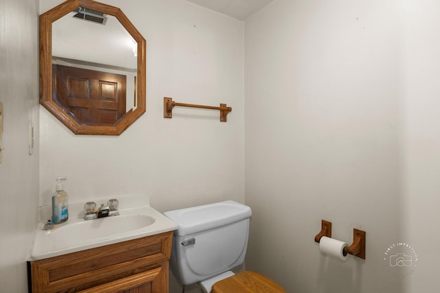 1340 Ironwood Ct, Aurora, IL 60506 - half bath featuring toilet and vanity