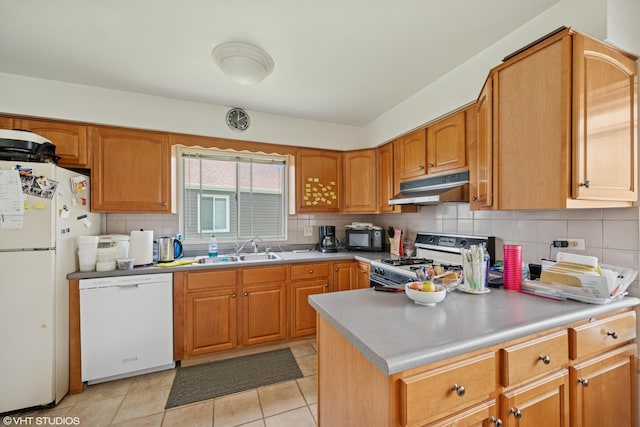795 Hunter Dr, Roselle, IL 60172 - photo 7