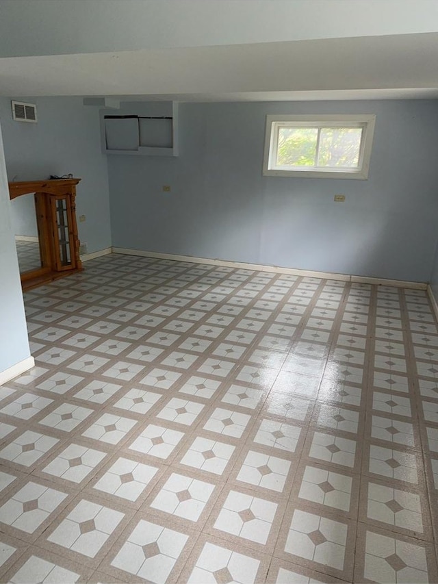 301 N Stevenson Ln, Mount Prospect, IL 60056 - empty room with light floors
