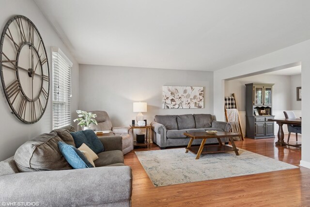 1157 Pinetree Ln, Bartlett, IL 60103 - photo 3