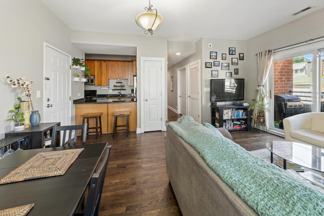 2656 N Hamlin Ave Unit 1W, Chicago, IL 60647 - living area with dark wood-style floors