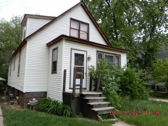 195 W 15th St, Chicago Heights, IL 60411 - photo 2