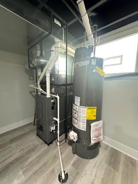 7646 W Myrtle Ave, Chicago, IL 60631 - utilities featuring gas water heater