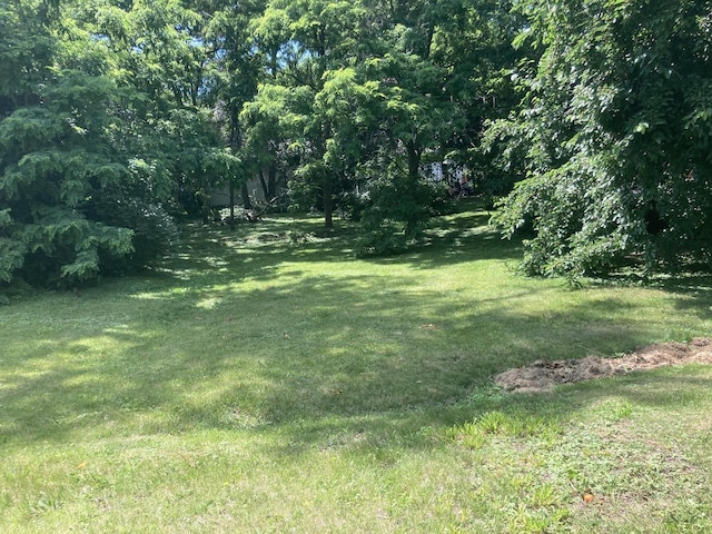 84 Elmhurst St, Crystal Lake, IL 60014