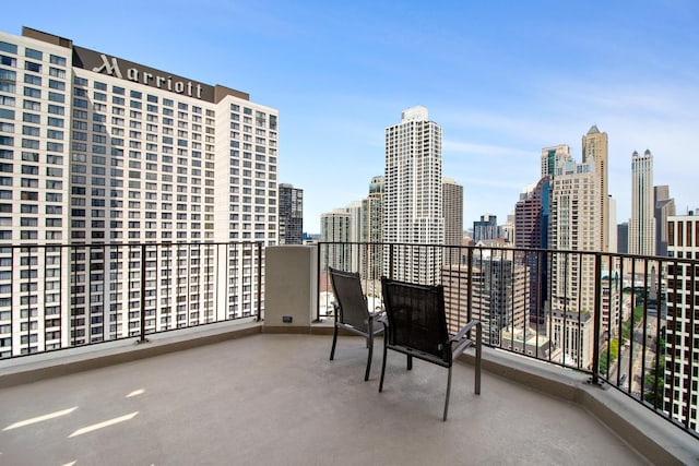 535 N Michigan Ave Unit 1205, Chicago, IL 60611 - balcony with a skyline view