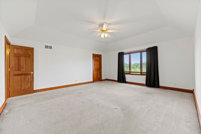 552 Waters Edge Dr, South Elgin, IL 60177 - spare room featuring a ceiling fan, light carpet, and a tray ceiling