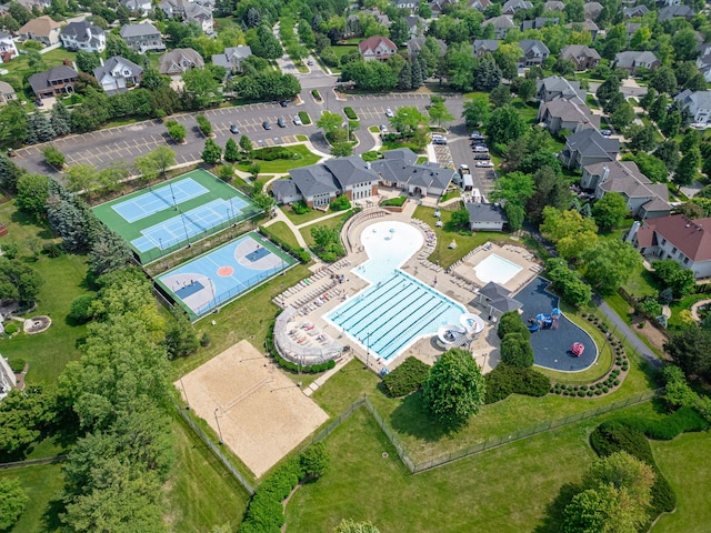 552 Waters Edge Dr, South Elgin, IL 60177 - bird's eye view of a pool