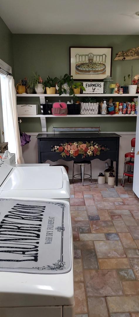 2S720 Nelson Lake Rd, Batavia, IL 60510 - laundry area featuring separate washer and dryer
