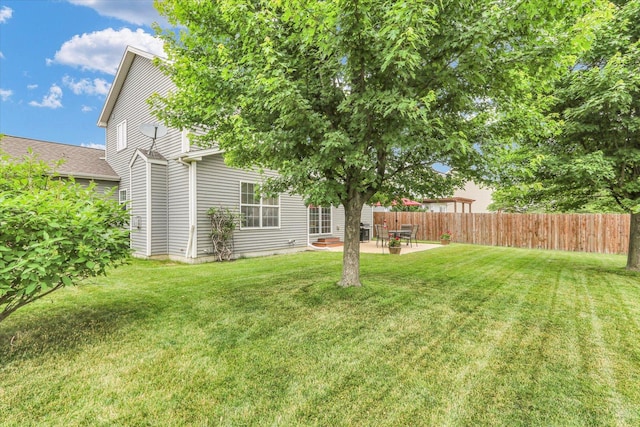 407 Banbury Ln, Savoy, IL 61874 - view of yard featuring a patio area