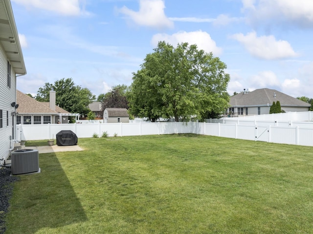 925 Magnolia Dr, Bourbonnais, IL 60914 - fenced backyard featuring a patio area