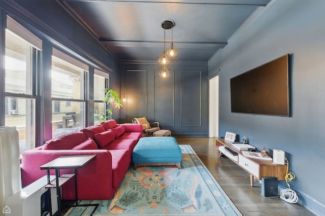 726 W Sheridan Rd Unit 3S, Chicago, IL 60613 - living room featuring wood finished floors and crown molding