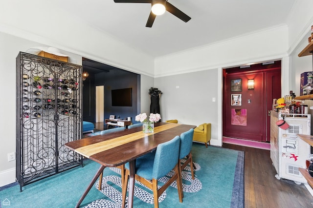 726 W Sheridan Rd Unit 3S, Chicago, IL 60613 - dining area with a ceiling fan, wood finished floors, and crown molding