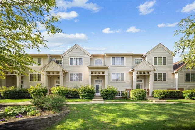 180 New Haven Dr, Cary, IL 60013 - view of property featuring a front lawn