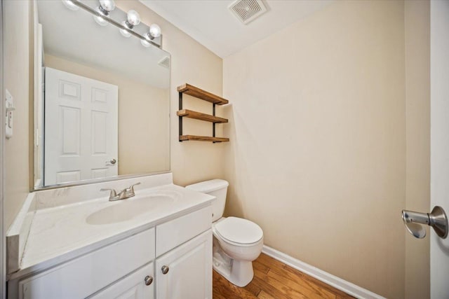180 New Haven Dr, Cary, IL 60013 - bathroom featuring wood finished floors and vanity