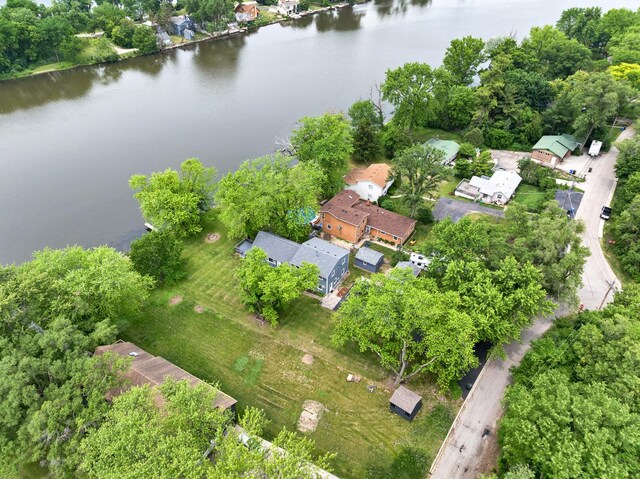 550 N Center St, South Elgin, IL 60177 - aerial view of property and surrounding area with a nearby body of water