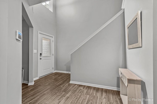 1141 Westlake Dr, Cary, IL 60013 - entrance foyer with wood finished floors and a towering ceiling