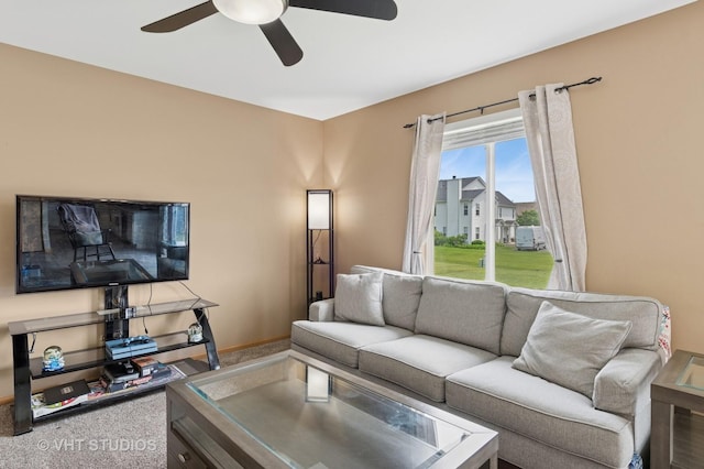 2477 Smithfield Ct, Aurora, IL 60503 - living area featuring ceiling fan