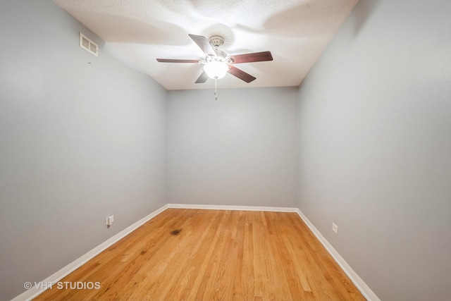 200 Ridge Ave Unit 2C, Evanston, IL 60202 - spare room featuring a ceiling fan and light wood-style floors