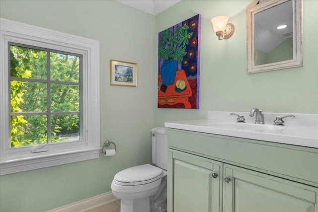 1005 Hiawatha Ln, Riverwoods, IL 60015 - bathroom featuring vanity and toilet