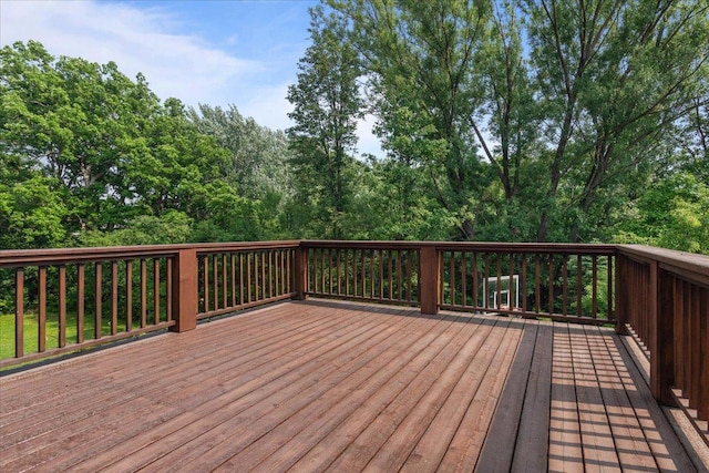 1005 Hiawatha Ln, Riverwoods, IL 60015 - view of wooden terrace