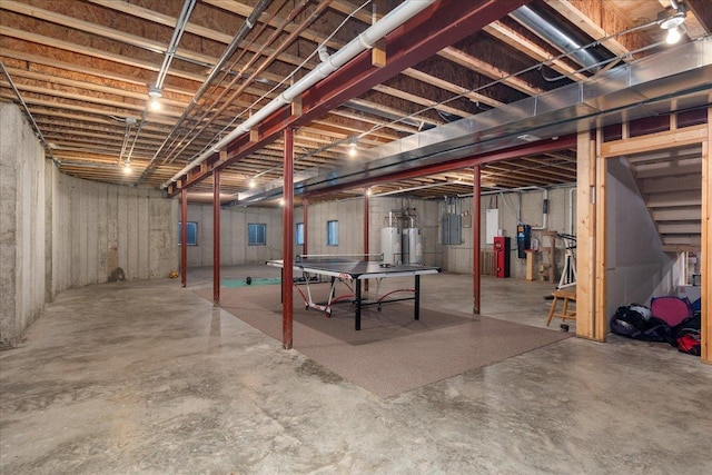 1005 Hiawatha Ln, Riverwoods, IL 60015 - unfinished below grade area with electric panel and gas water heater