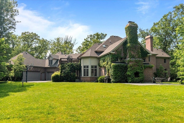 1005 Hiawatha Ln, Riverwoods, IL 60015 - view of front of home featuring a front yard