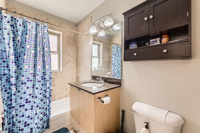 7316 N Honore St Unit 306, Chicago, IL 60626 - full bath featuring vanity and shower / bath combo