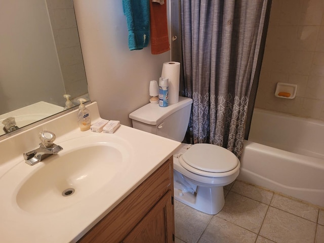 18324 Pond View Ct, Tinley Park, IL 60477 - bathroom featuring vanity, shower / bath combo with shower curtain, and tile patterned flooring