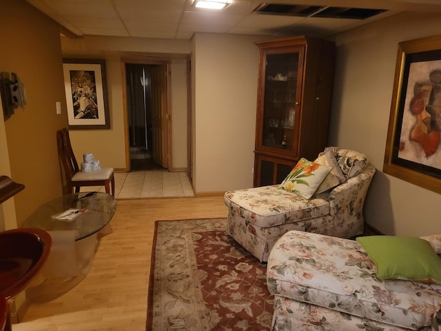 18324 Pond View Ct, Tinley Park, IL 60477 - living area featuring light wood-style flooring and a drop ceiling